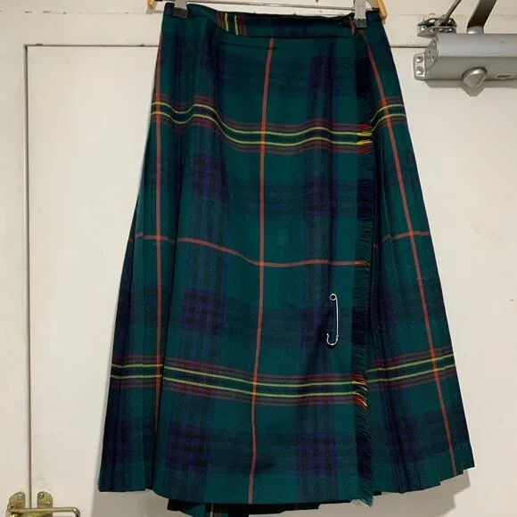 VINTAGE HIGHLAND QUEEN WOOL PLEATED KILT SKIRTS SIZE 14 - Picture 2 of 7